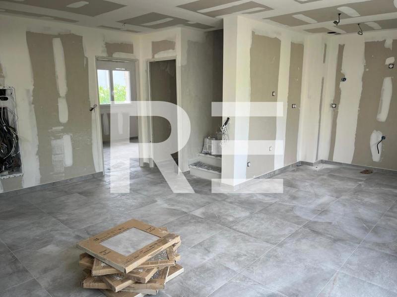 Maison - 98 m² - 5 pièces