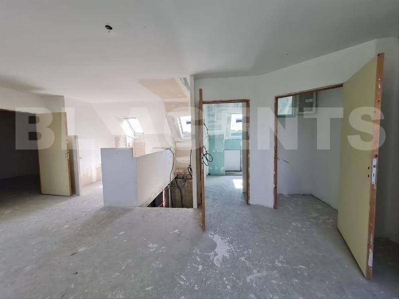 Maison - 180 m² - 8 pièces