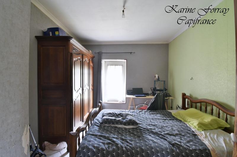 Maison traditionnelle - 277 m² - 12 pièces