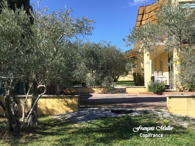 Appartement - 97 m² - 4 pièces