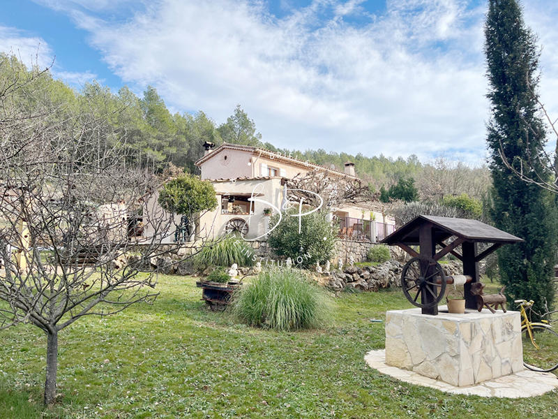 Maison - 138 m² - 7 pièces