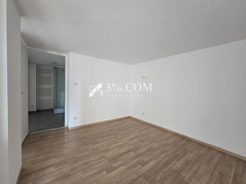 Loft - 133 m² - 4 pièces