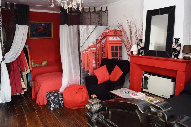 Maison - 240 m² - 8 pièces