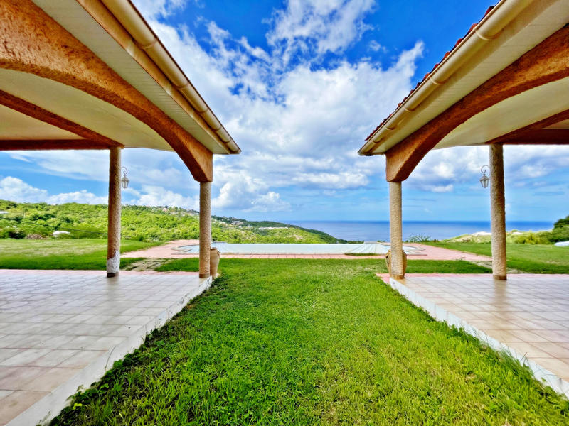 Maison - 317 m² - 8 pièces