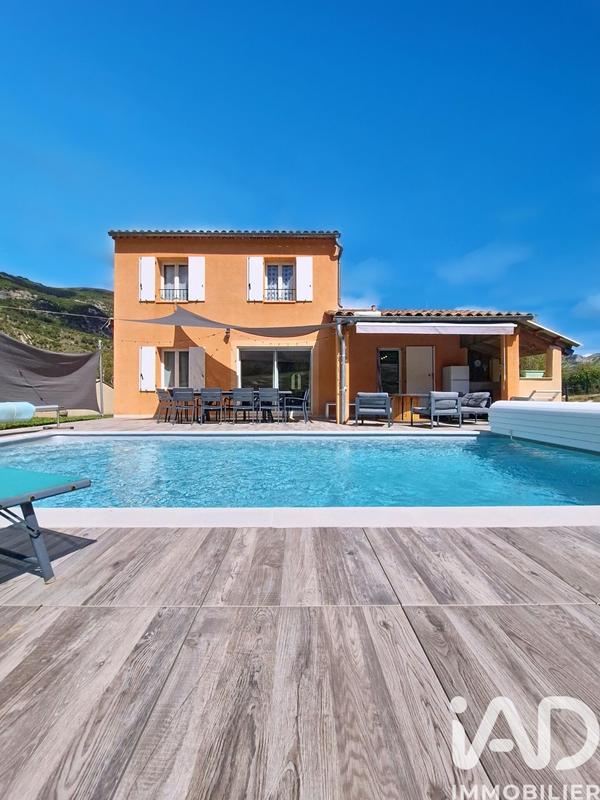 Maison - 118 m² - 5 pièces