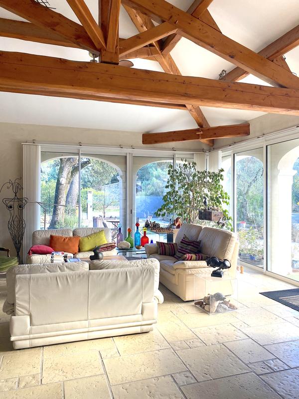 Villa - 145 m² - 6 pièces