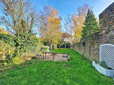 Maison - 102 m² - 5 pièces