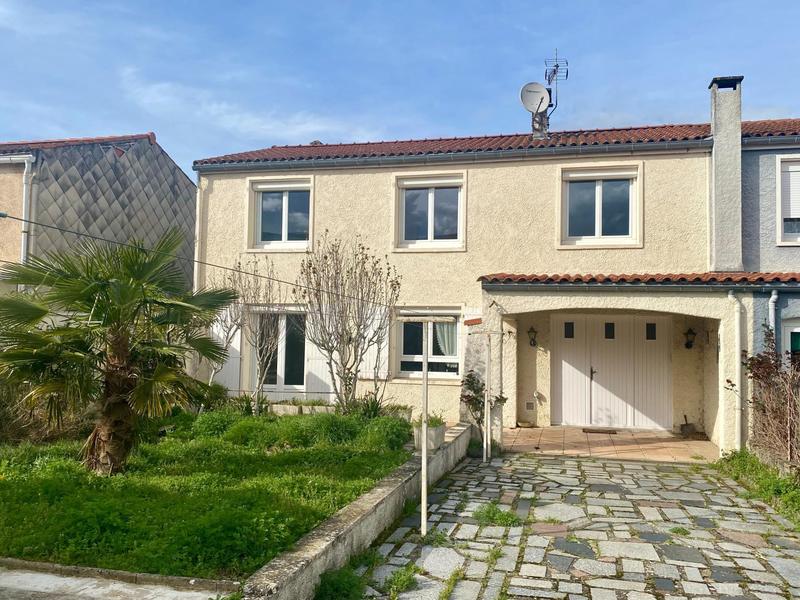 Maison - 113 m² - 6 pièces