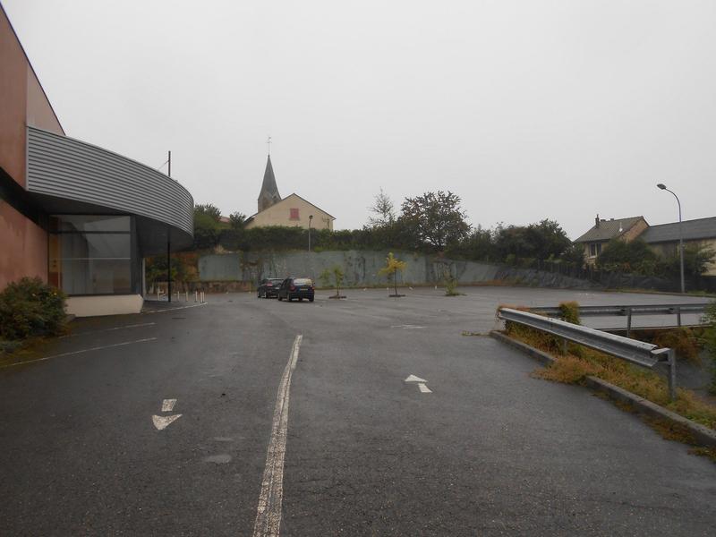 Local commercial - 1 650 m²