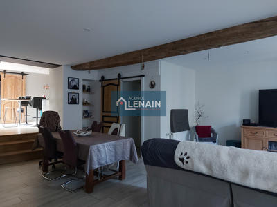 Maison - 182 m² - 8 pièces