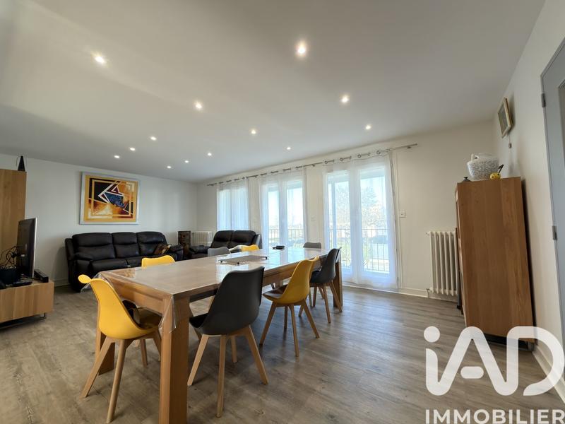 Maison - 107 m² - 6 pièces