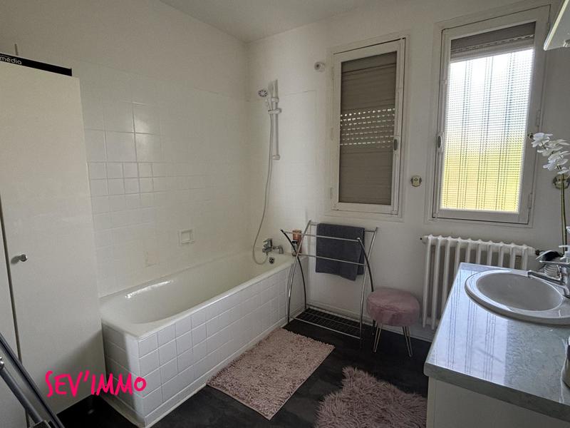 Maison - 158 m² - 7 pièces