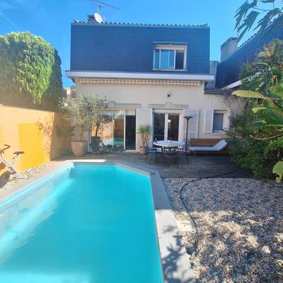 Maison - 140 m² - 5 pièces