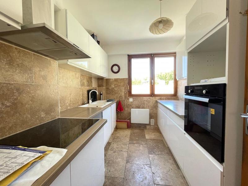 Appartement - 90 m² - 3 pièces