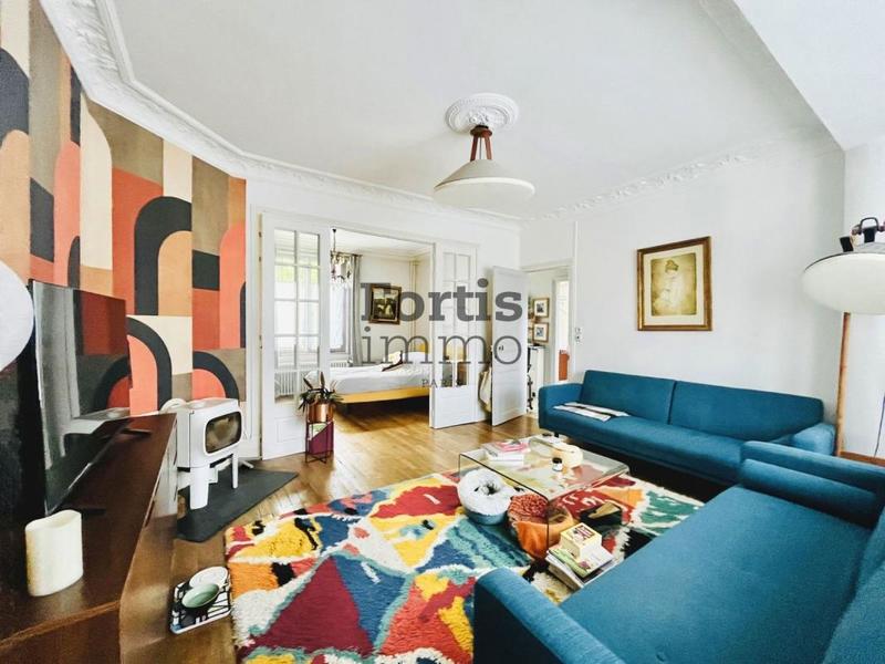 Château - 150 m² - 5 pièces