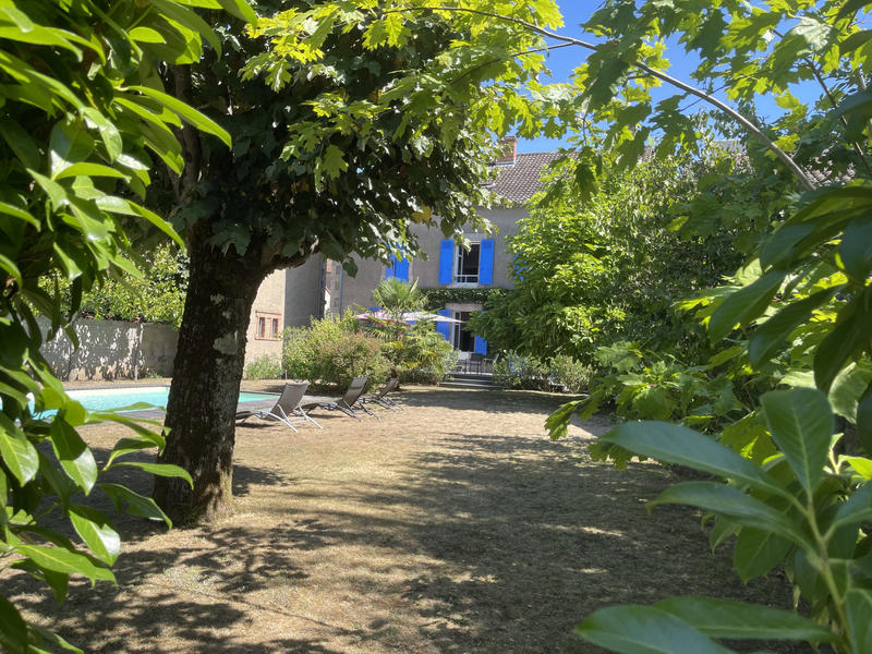 Maison - 350 m² - 14 pièces