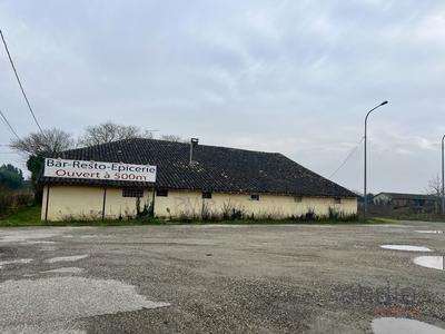 Maison - 266 m² - 6 pièces