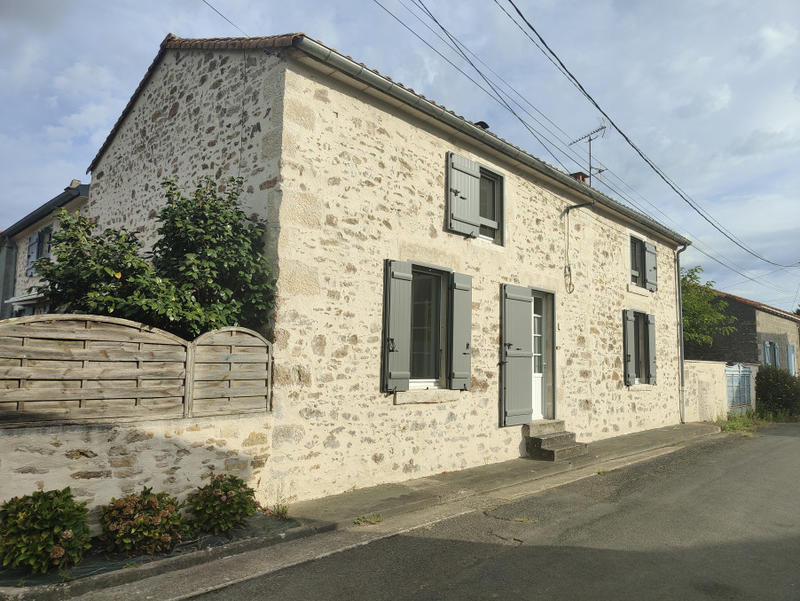 Maison - 205 m² - 6 pièces