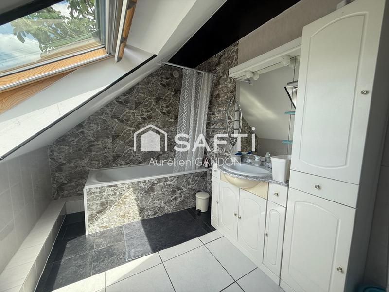 Maison - 108 m² - 6 pièces