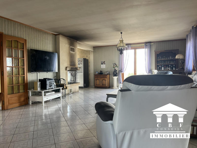 Maison - 183 m² - 7 pièces