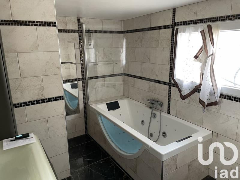 Maison - 175 m² - 6 pièces