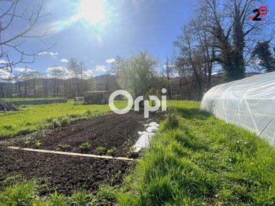 Terrain constructible - 574 m²