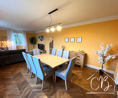 Maison - 167 m² - 6 pièces