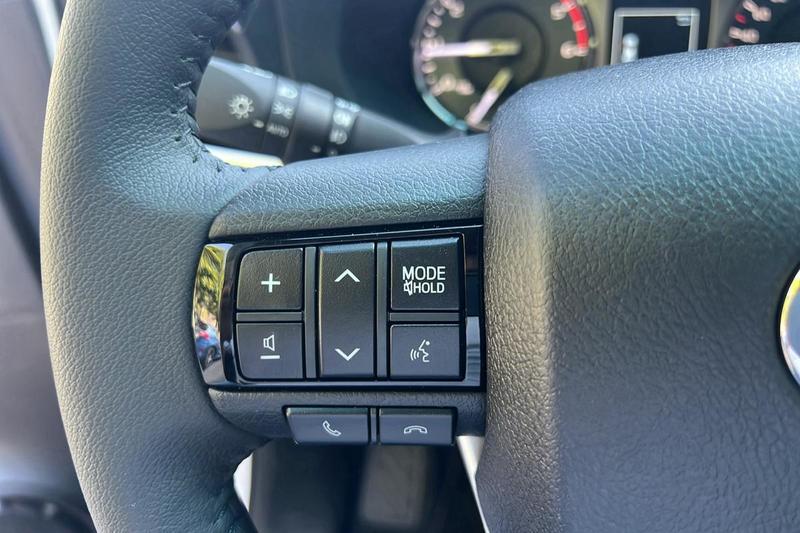 Toyota Hilux 2.4 D4-D 150 Bva Legende