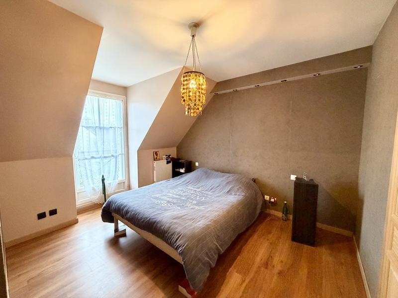 Maison - 140 m² - 6 pièces