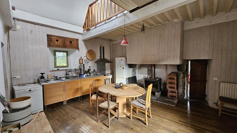 Corps de ferme - 377 m² - 14 pièces