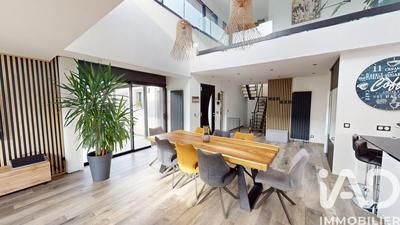 Maison de maîtres - 140 m² - 6 pièces