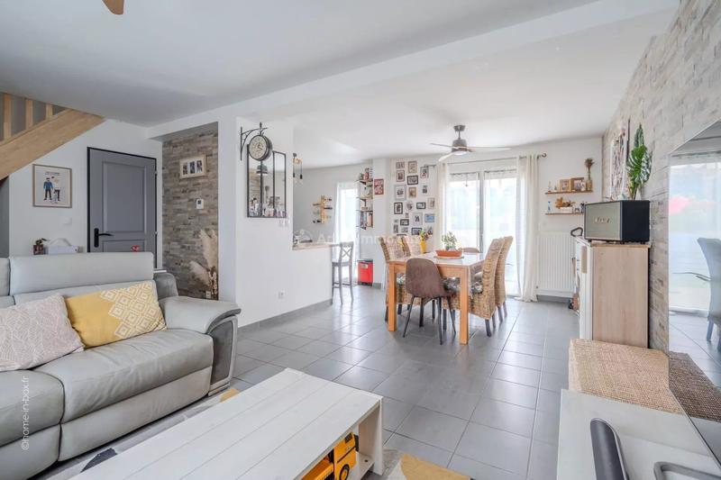 Maison - 120 m² - 6 pièces