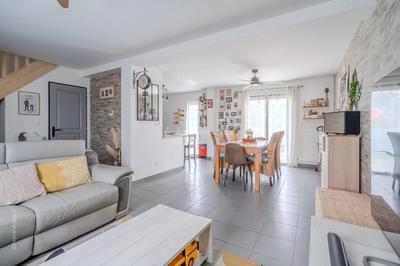 Maison - 120 m² - 6 pièces