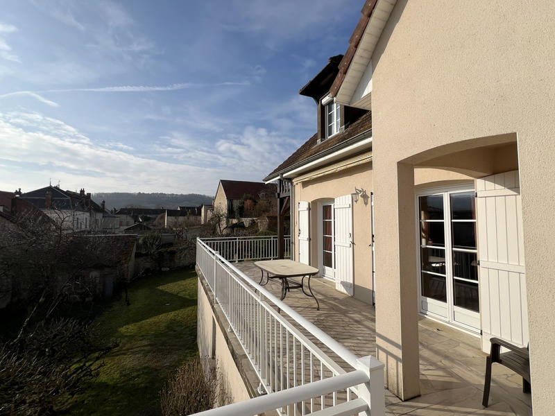 Maison - 185 m² - 7 pièces