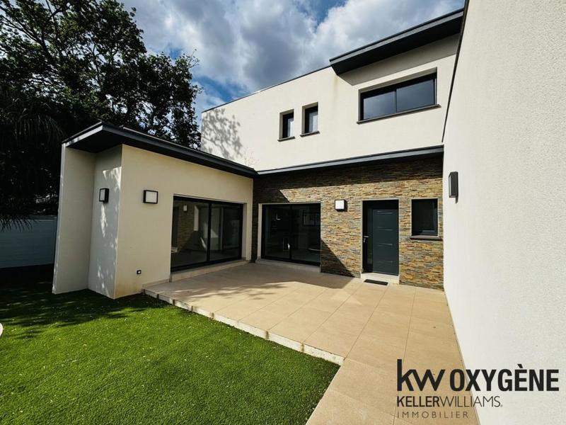 Maison - 144 m² - 4 pièces