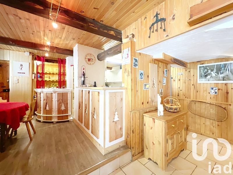 Châlet - 200 m² - 8 pièces