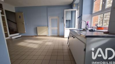 Maison - 225 m² - 10 pièces