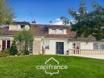 Maison - 215 m² - 7 pièces