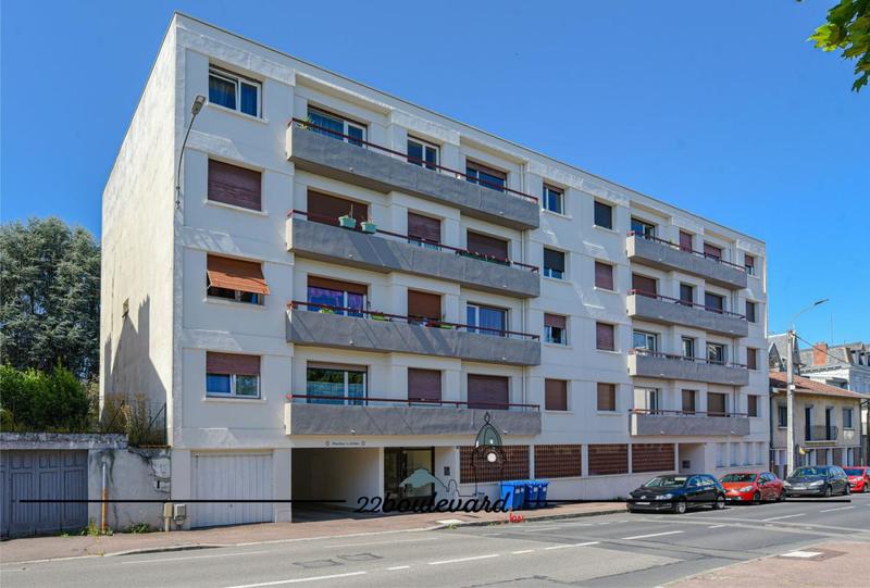 Appartement ancien - 80 m² - 4 pièces