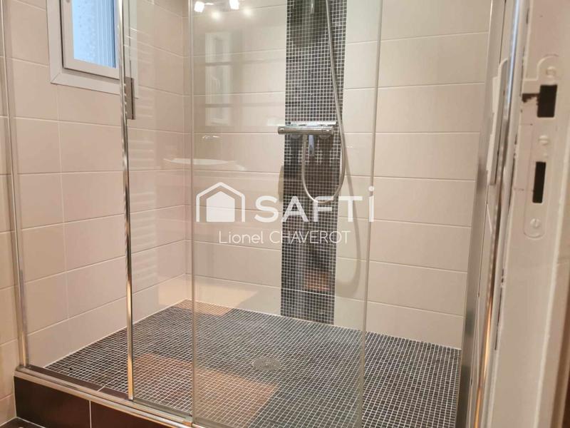 Maison - 200 m² - 7 pièces