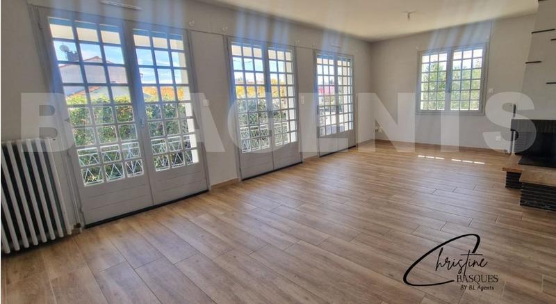 Maison de ville - 93 m² - 5 pièces