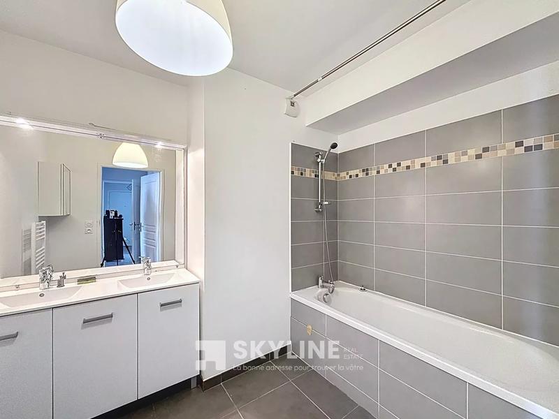 Appartement - 74 m² - 4 pièces