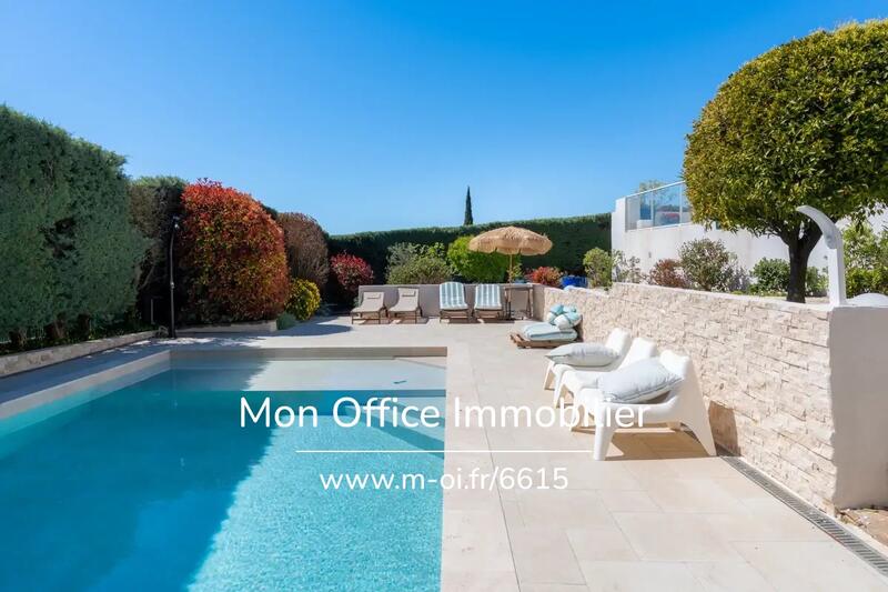 Propriété - 150 m² - 5 pièces