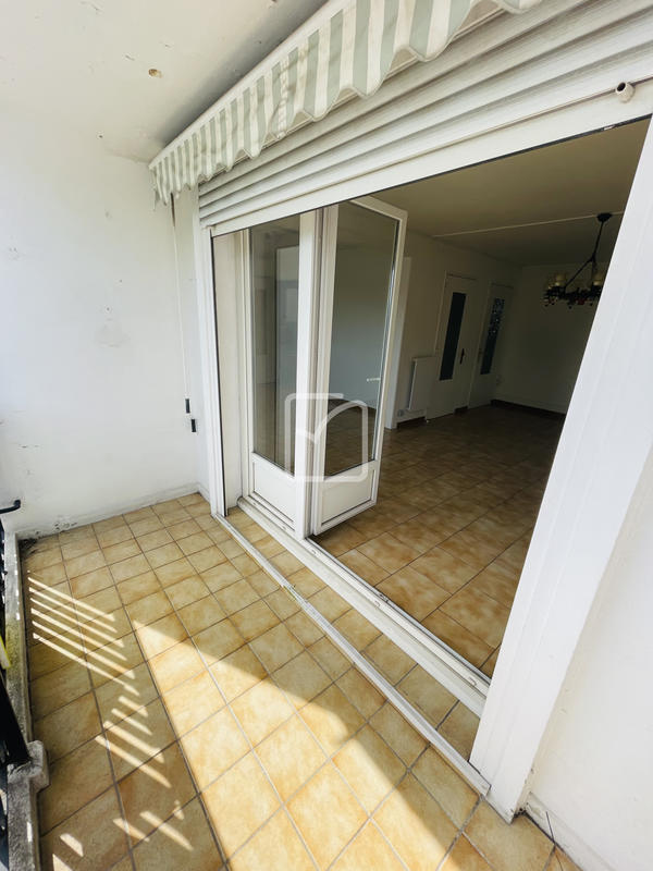 Appartement - 98 m² - 4 pièces