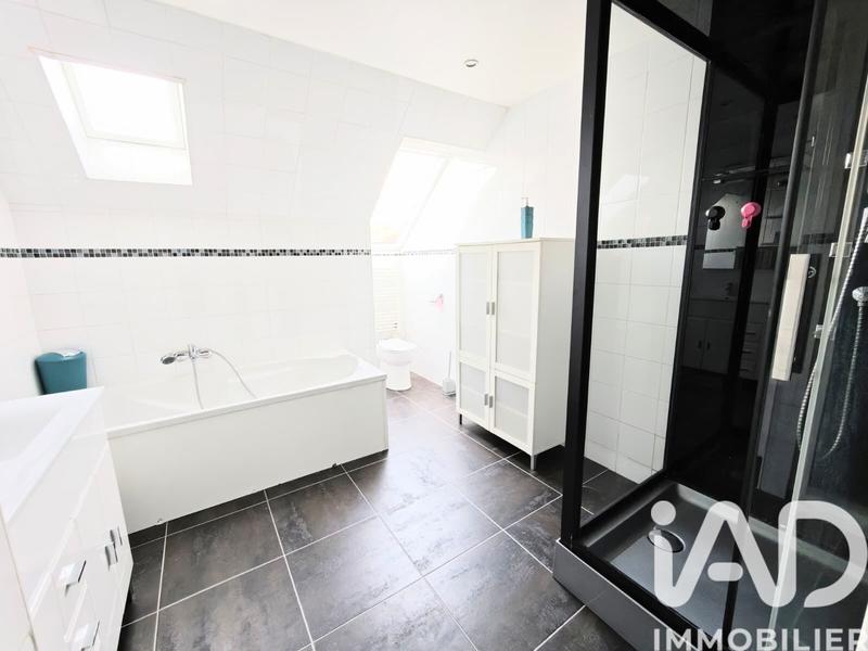 Maison - 127 m² - 6 pièces