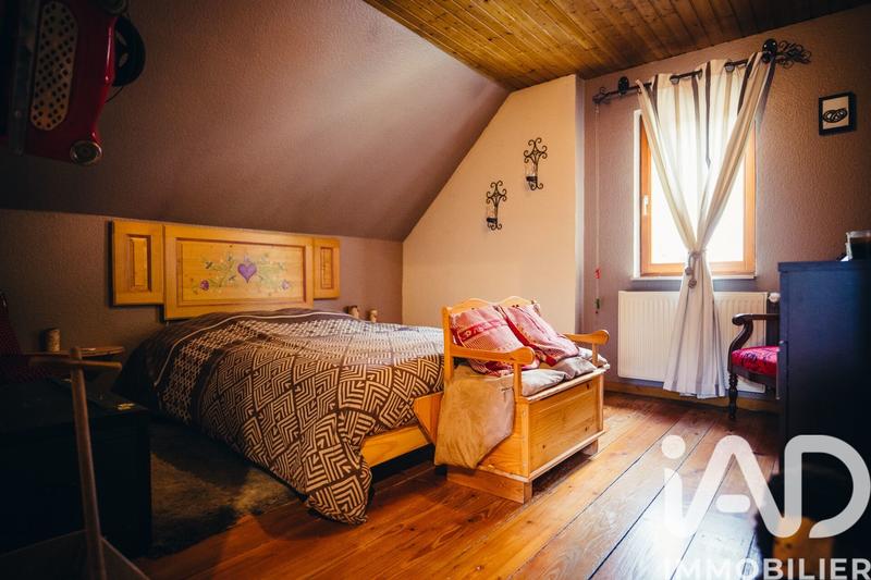 Maison - 202 m² - 5 pièces