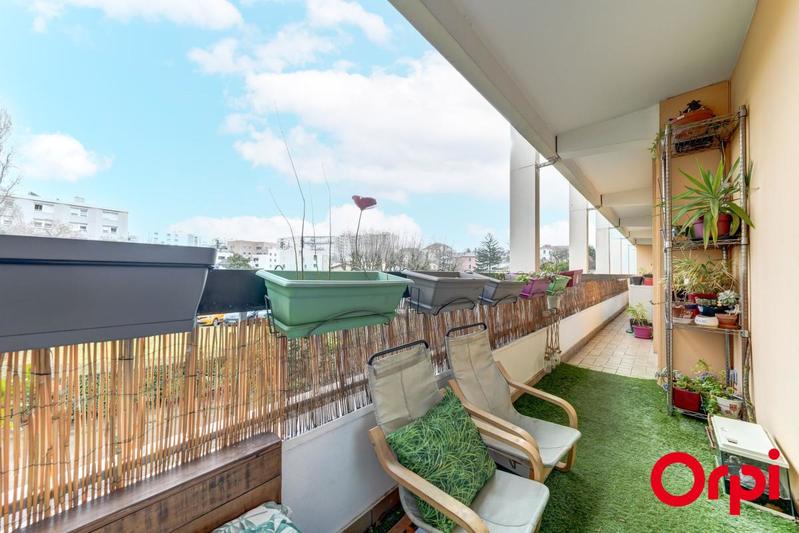 Appartement - 96 m² - 5 pièces