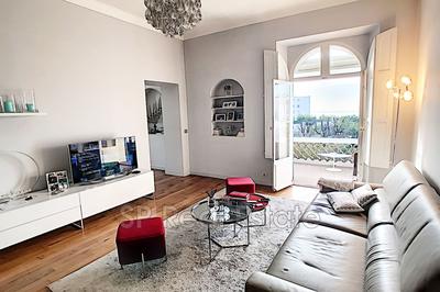 Appartement - 92 m² - 4 pièces