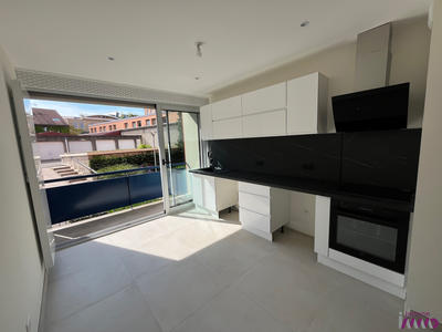 Appartement - 80 m² - 3 pièces