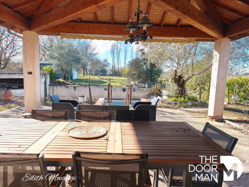 Maison - 102 m² - 5 pièces